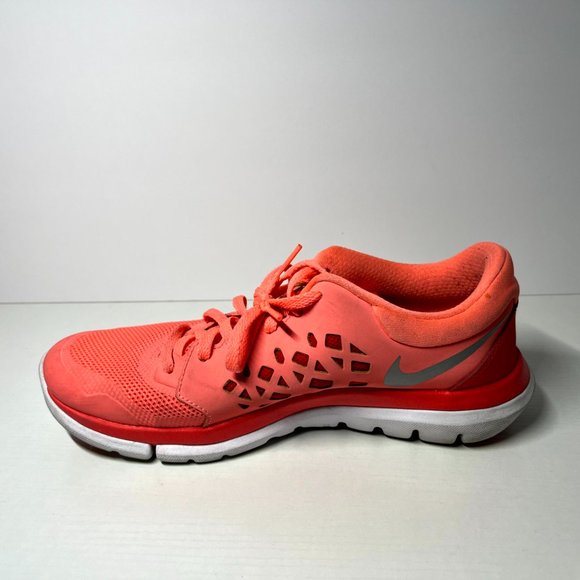 2015 Nike Flex Run Size 8 Womens Running/Training Shoes Pre-owned - Picture 5 of 9
